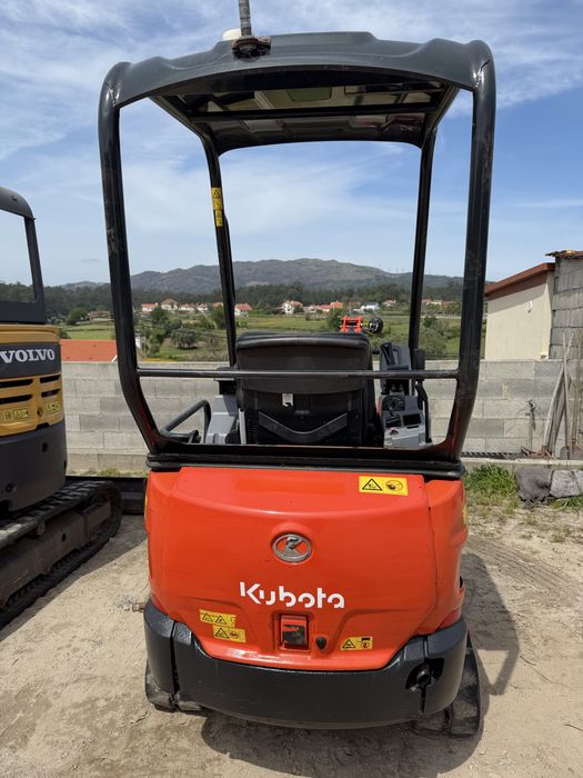 Mini giratoria Kubota de 2021 de 1.5 T