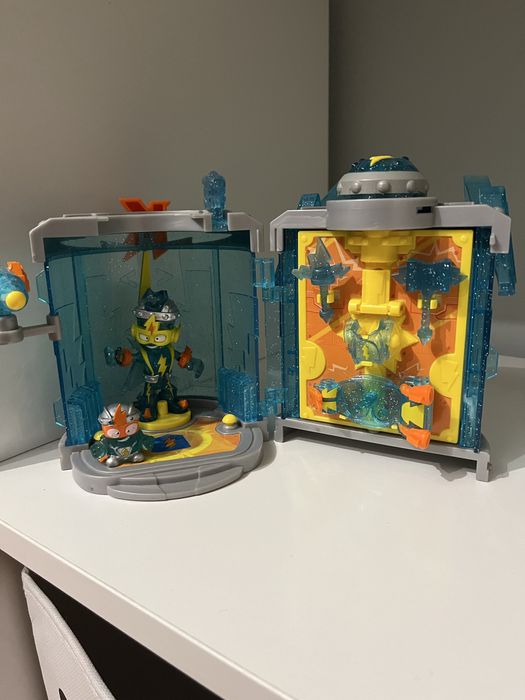 Super Zings baza kid kazoom