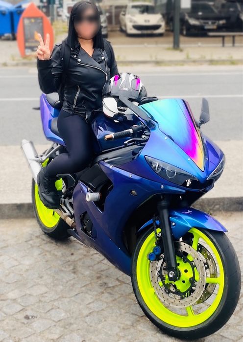Yamaha R6 2004 Moto