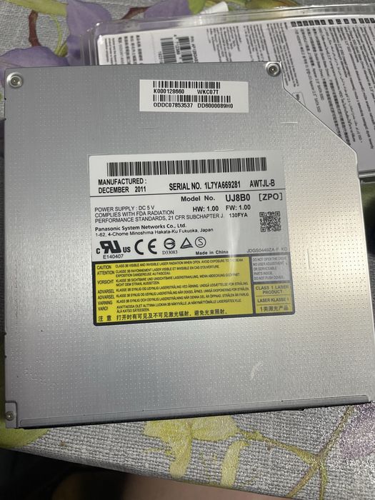 Дисковод на ноутбук / оптичний привід