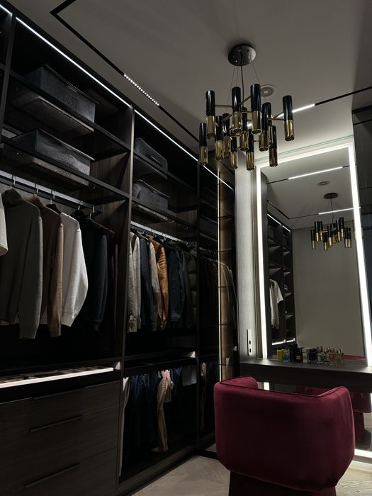 Меблі на замовлення, гардеробні, меблі під ключ