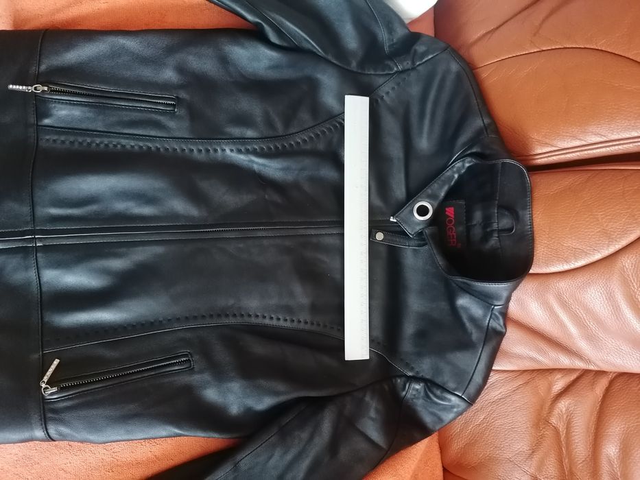 Кожана куртка жіноча - Стан суперовий