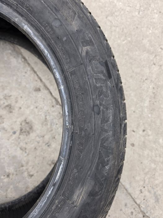 Продам Шины R18 225/55