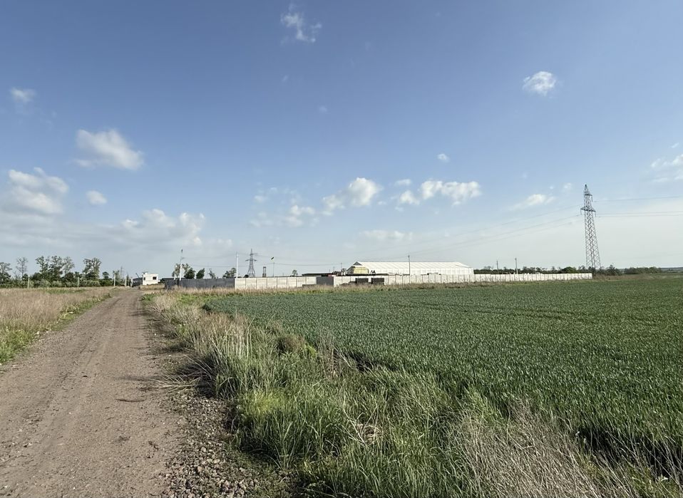 Земельні ділянки Крюківщина  від 0,4 до 1,35га(промисловість/виробництво/комерція)