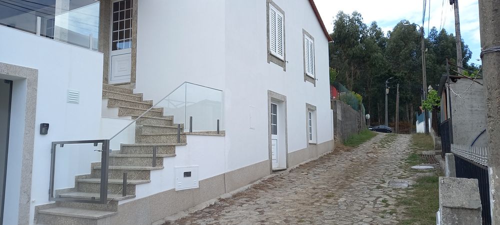Alugo casa privada
