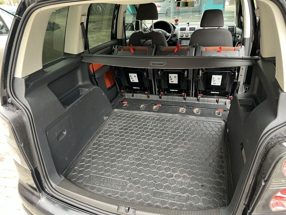 Volkswagen Touran Cross