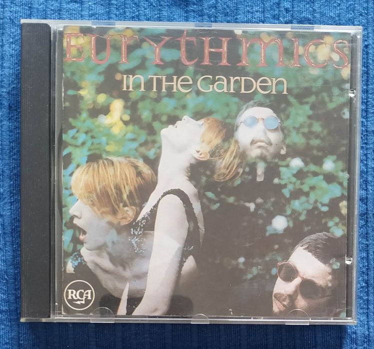 Guns n' Roses, Santana, Frank Sinatra, etc...