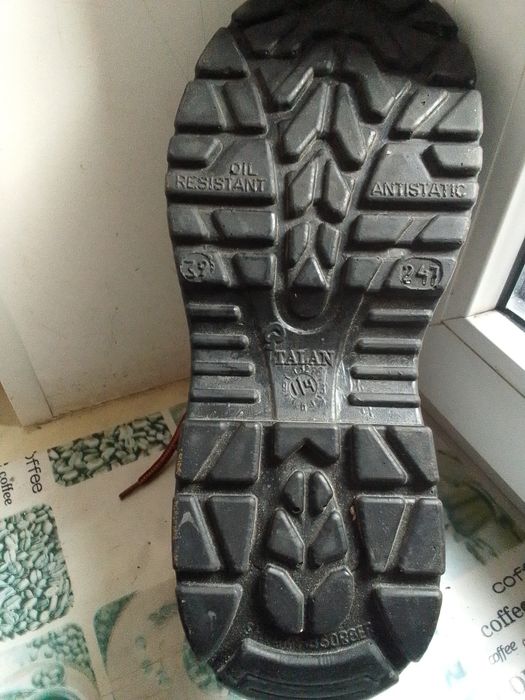 Черевики робочі,нові,38,5 розмір