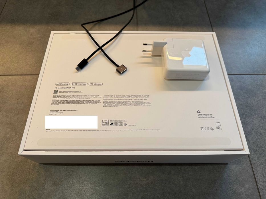 APPLE MacBook Pro 14 M4 Pro - 24 GB RAM - 1TB - CZARNY - IDEAŁ