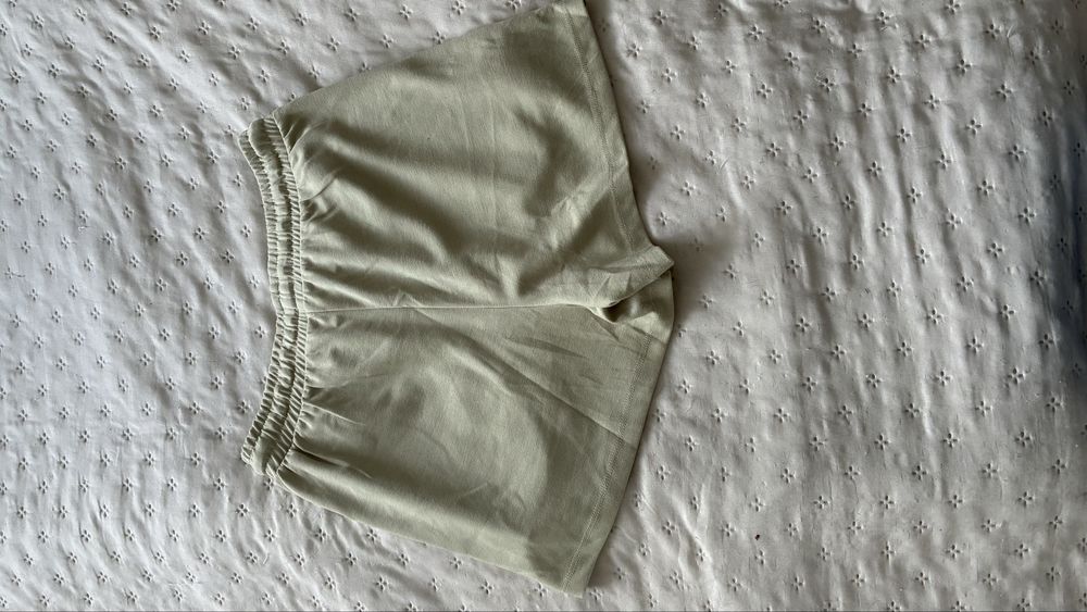 Sinsay spodenki zielone khaki XS/34