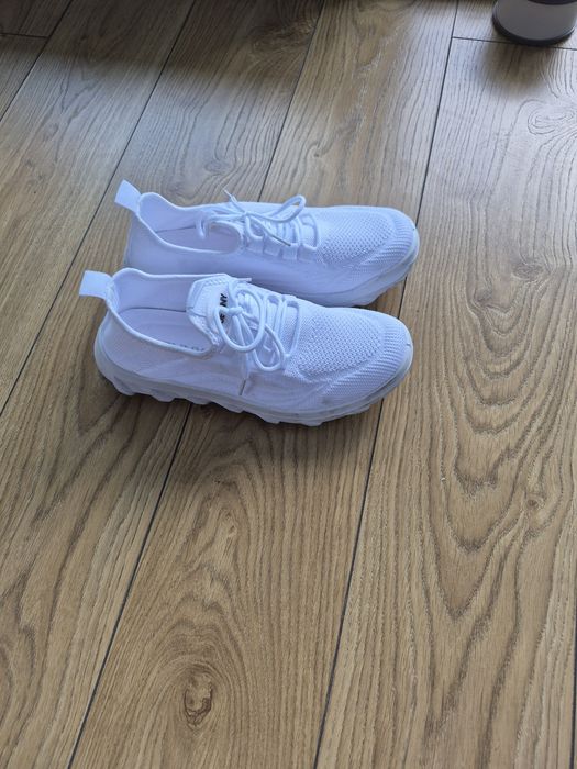 Buty  sportowe,białe,37