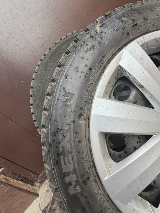 Зимові шини Nexen 205/55R16 - 2023 року + диски та ковпаки