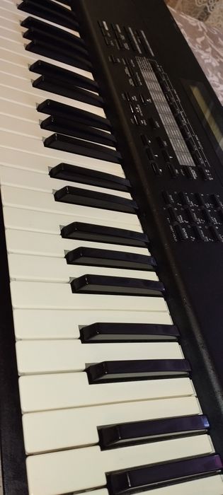 Синтезатор Roland XP-50.