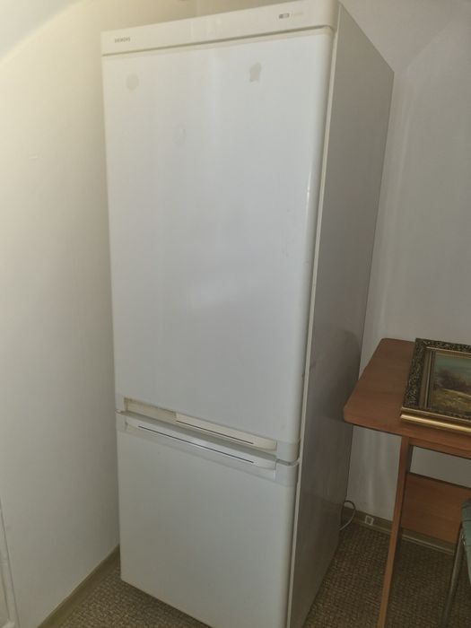 Холодильник  Siemens