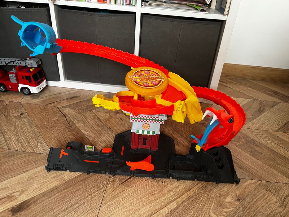 Hot Wheels City, Odjazdowa pizza – Atak kobry