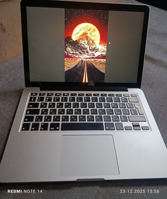Macbook Pro (Retina,13-inch,Early 2015)