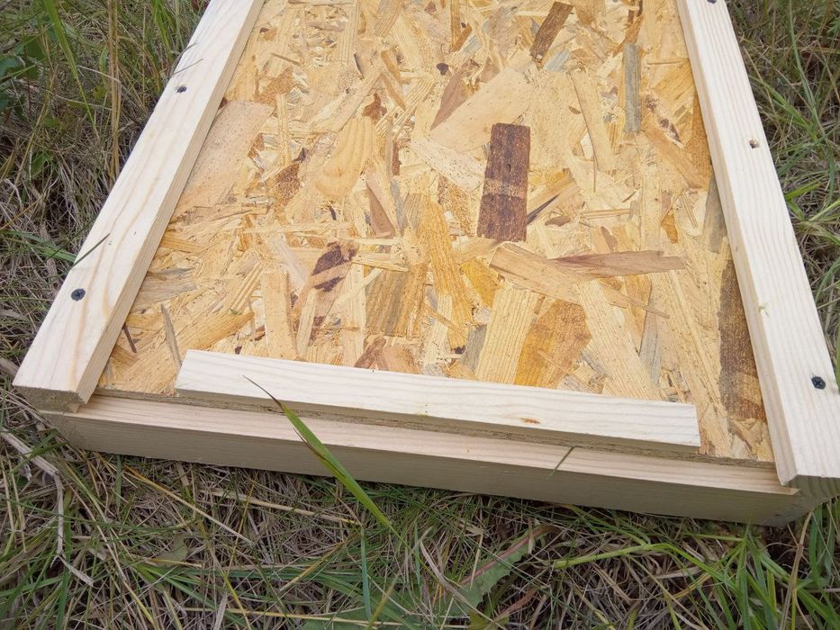 Дно сітчасте до вуликів, дно сітка,вулик дадан