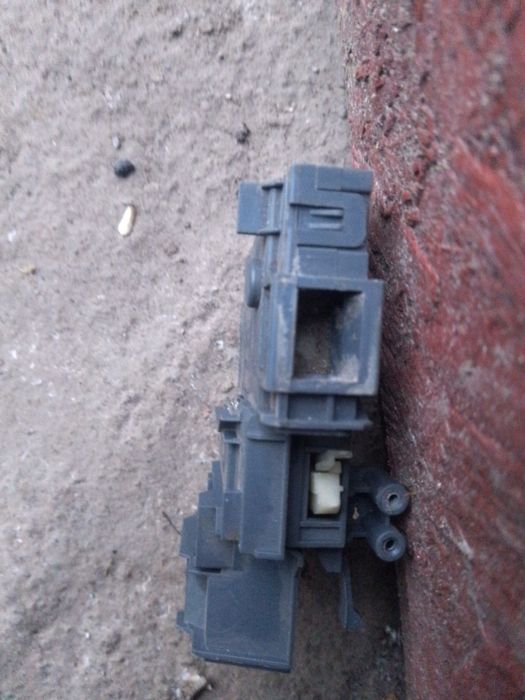 Продам запчастини до пральної машинки whirlpool