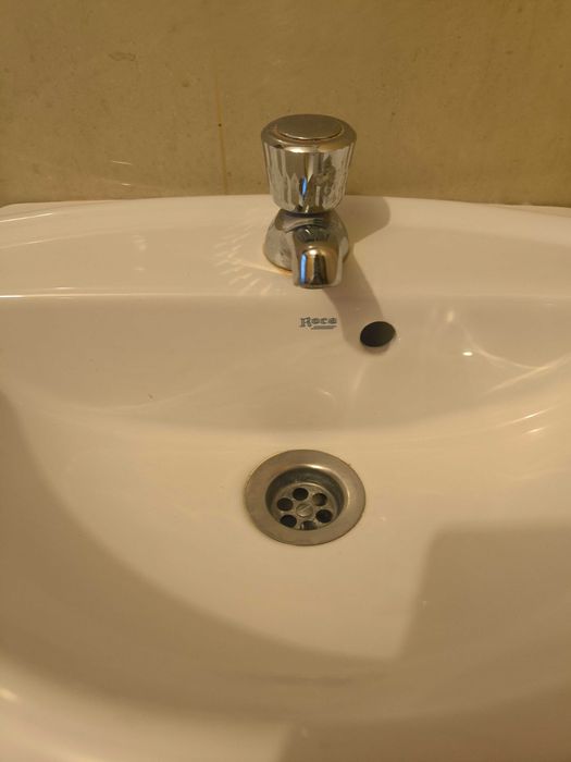Lavatório Roca usado
