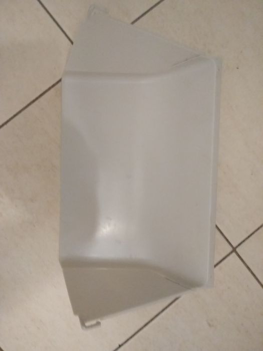 Paśnik na siano do klatki