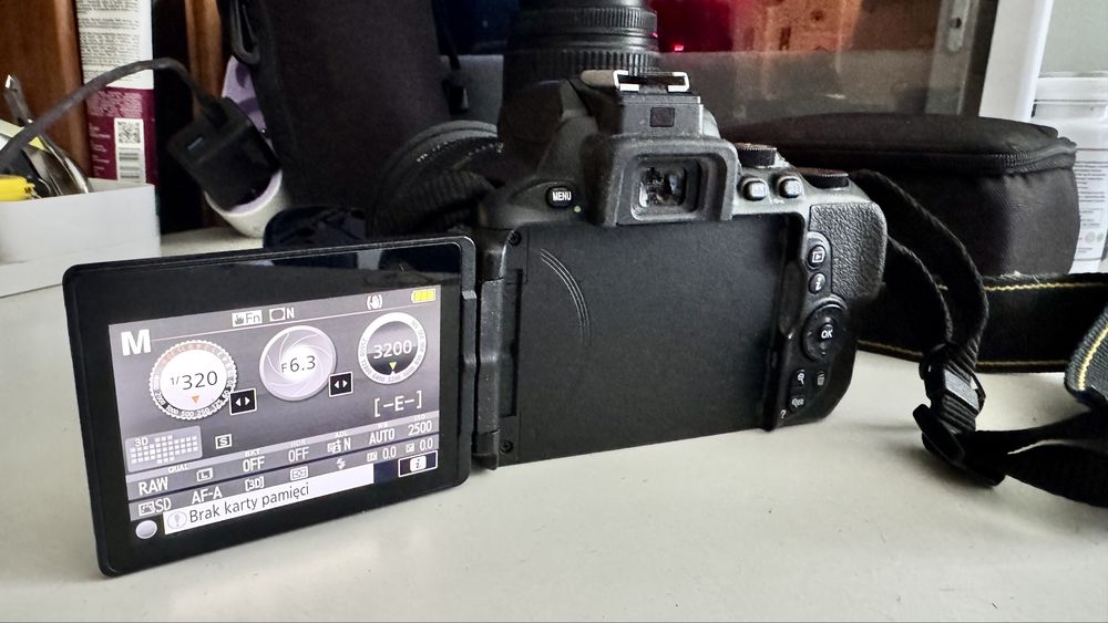 Nikon D5600 body