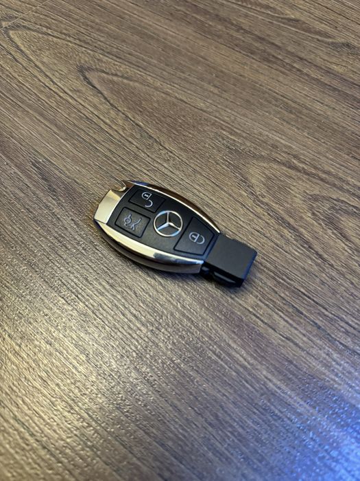 Виготовлення ключів для автомобілів Mercedes «рибка»