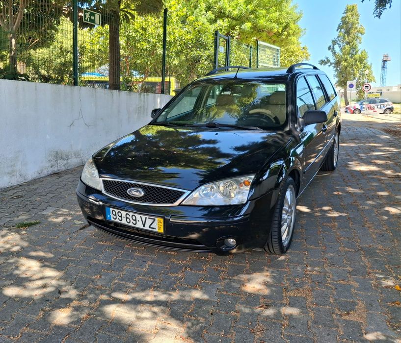 Ford Mondeo versão Guia 2.0 -2004