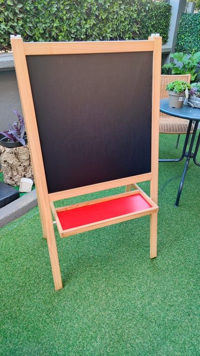 Cavalete Infantil IKEA MÅLA (Dupla Face) – Bom Estado