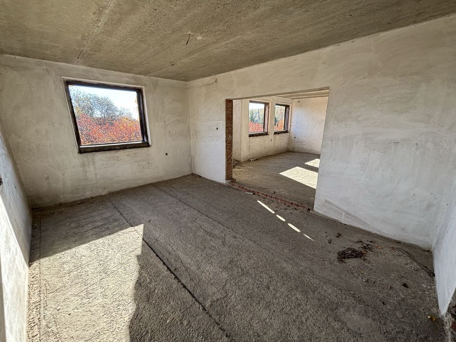 Продаж будинок 290м. Ділянка 9с. Угринів. Боднарчик. Світло. Газ. Вода