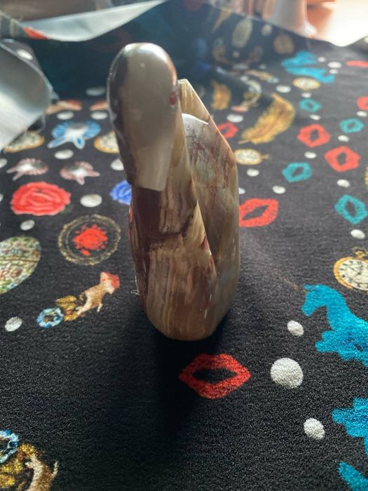 Фігурка лебедя продам