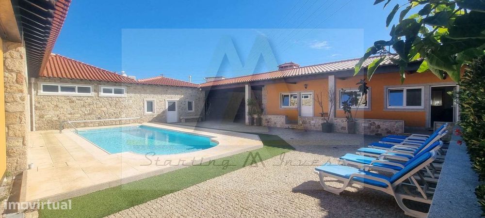 Moradia T3 mobilada com piscina. em Terroso - Póvoa de Varzim.