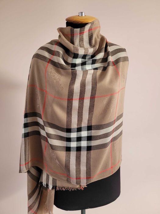 Тоненький кашеміровий шарф, палантин burberry 190 Х 70 см