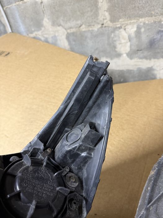 Фари hyundai accent 2010 без кріплень та під пайку