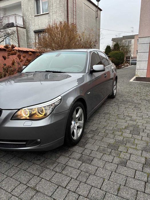 BMW Seria 5 E60 530i