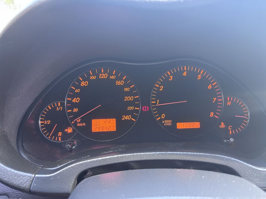 Toyota avensis 2.0