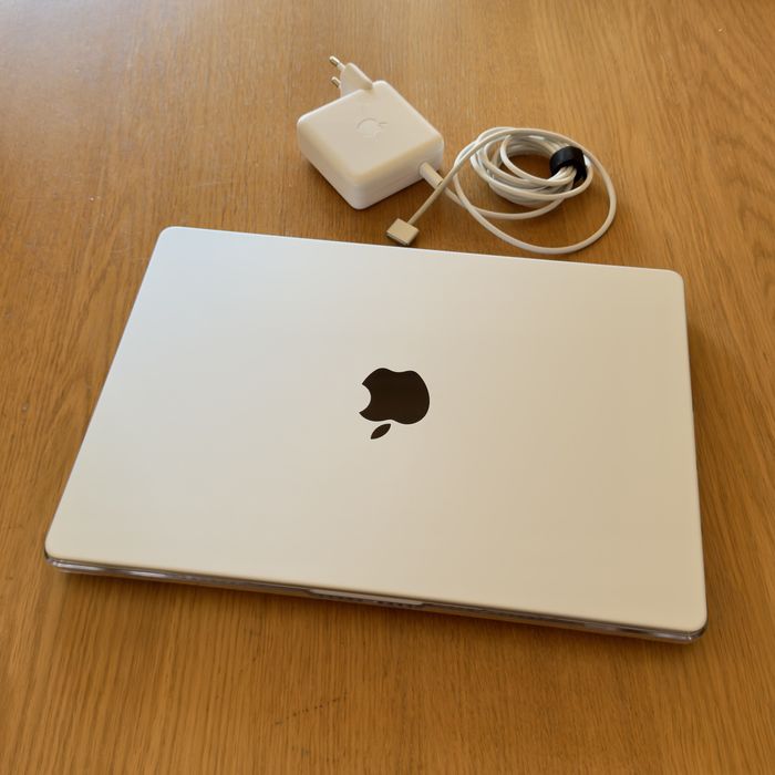 Macbook Pro 14” (M2 Pro)