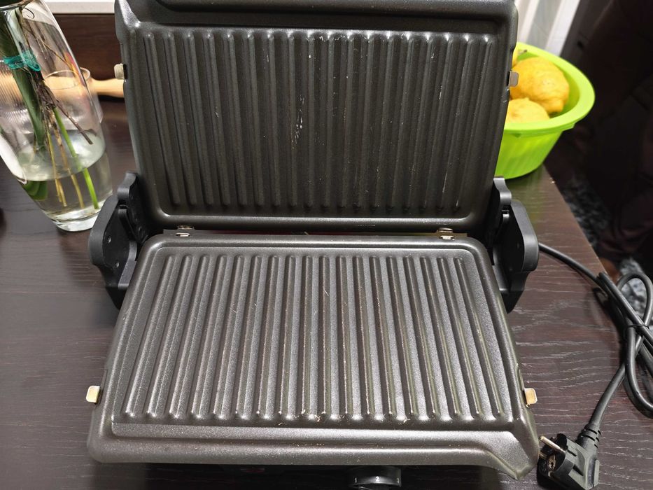 Torradeira /Grelhador marca Tefal