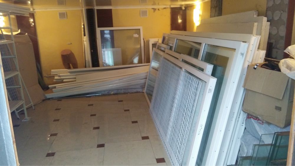 РОЗПРОДАЖ -70% вікна стеклопакети в німецькому профілю Rehau нові,скло