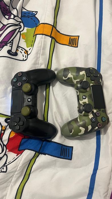 PS4, 2 comandos, 4 jogos, live gaming cam