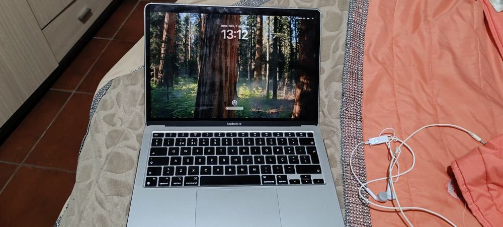 Apple MacBook Air M1