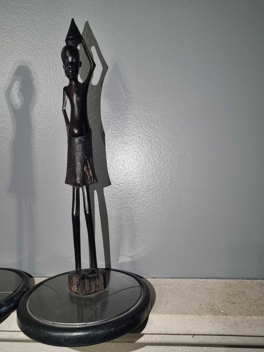 Estatuas de estilo africano