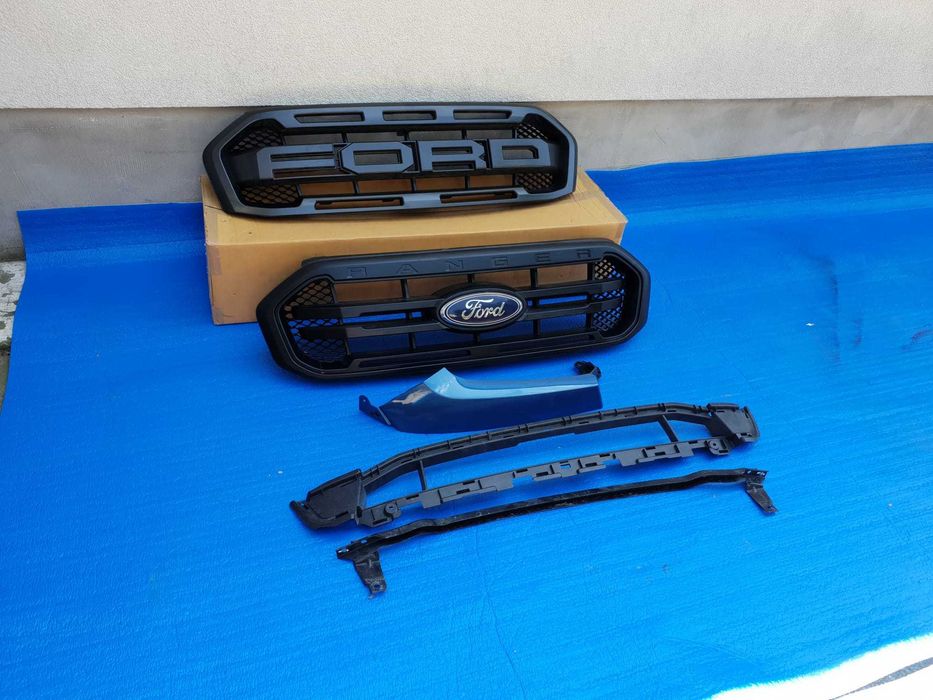 Ford Raptor błotnik  lampy zderzak belka