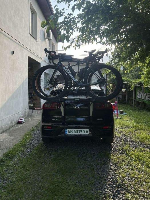 Велоплатформа велобагажник велокріплення на задню дверку ляду Thule Outway Platform 993001