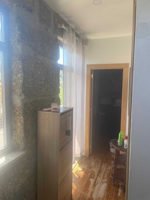 Vivenda T2+1 para arrendar em Paço de Sousa