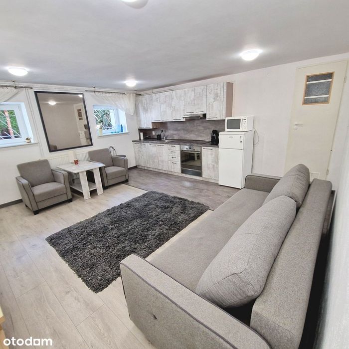 Duża kawalerka z garderobą 
| '