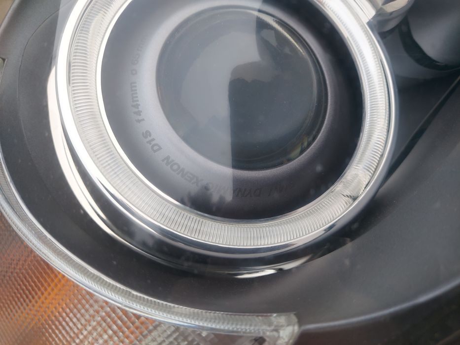 Lampa reflektor BMW E81 E82 E87 E88 xenon skrętna dynamic prawa