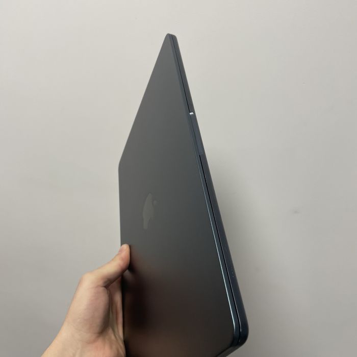 Екран на MacBook Air 15 2023 M2 Midnight