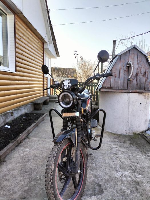 Продам мотоцикл Spark sp125c-2amw