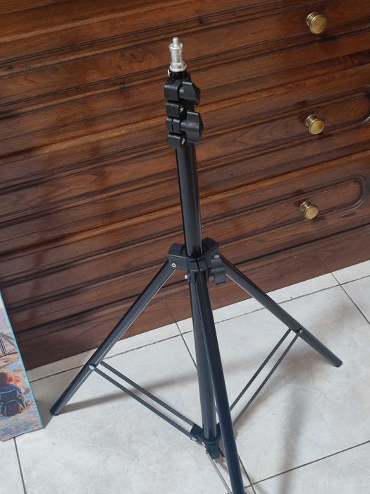 Tri-pé Grande para câmara