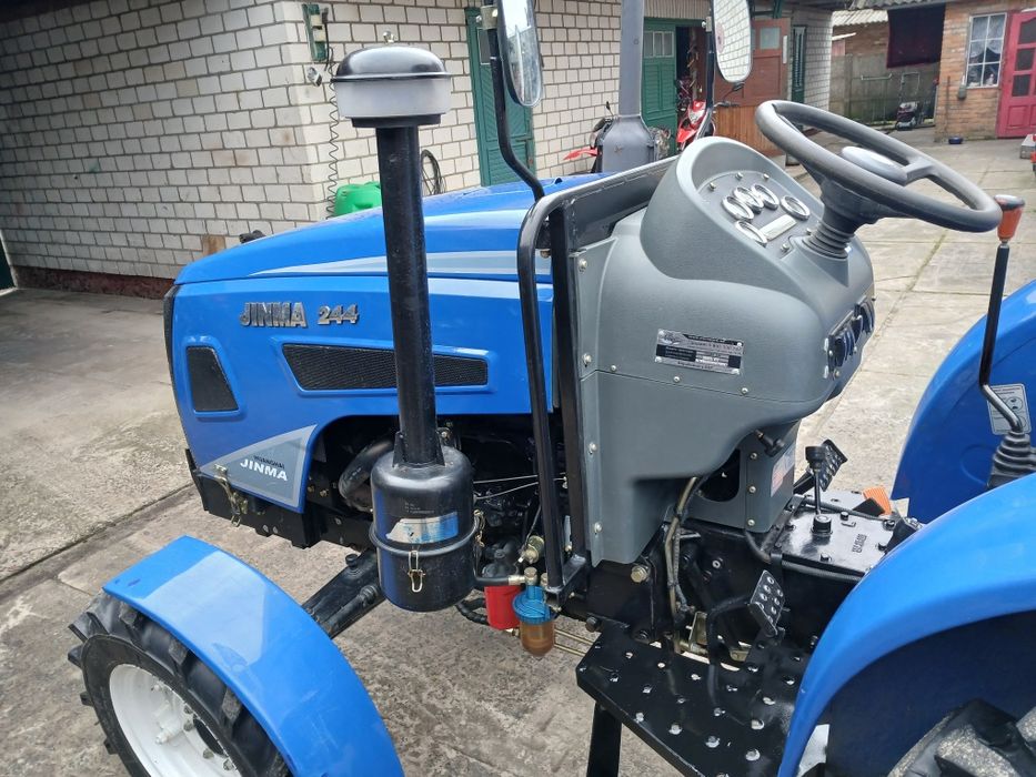 Трактор  Джинма 244